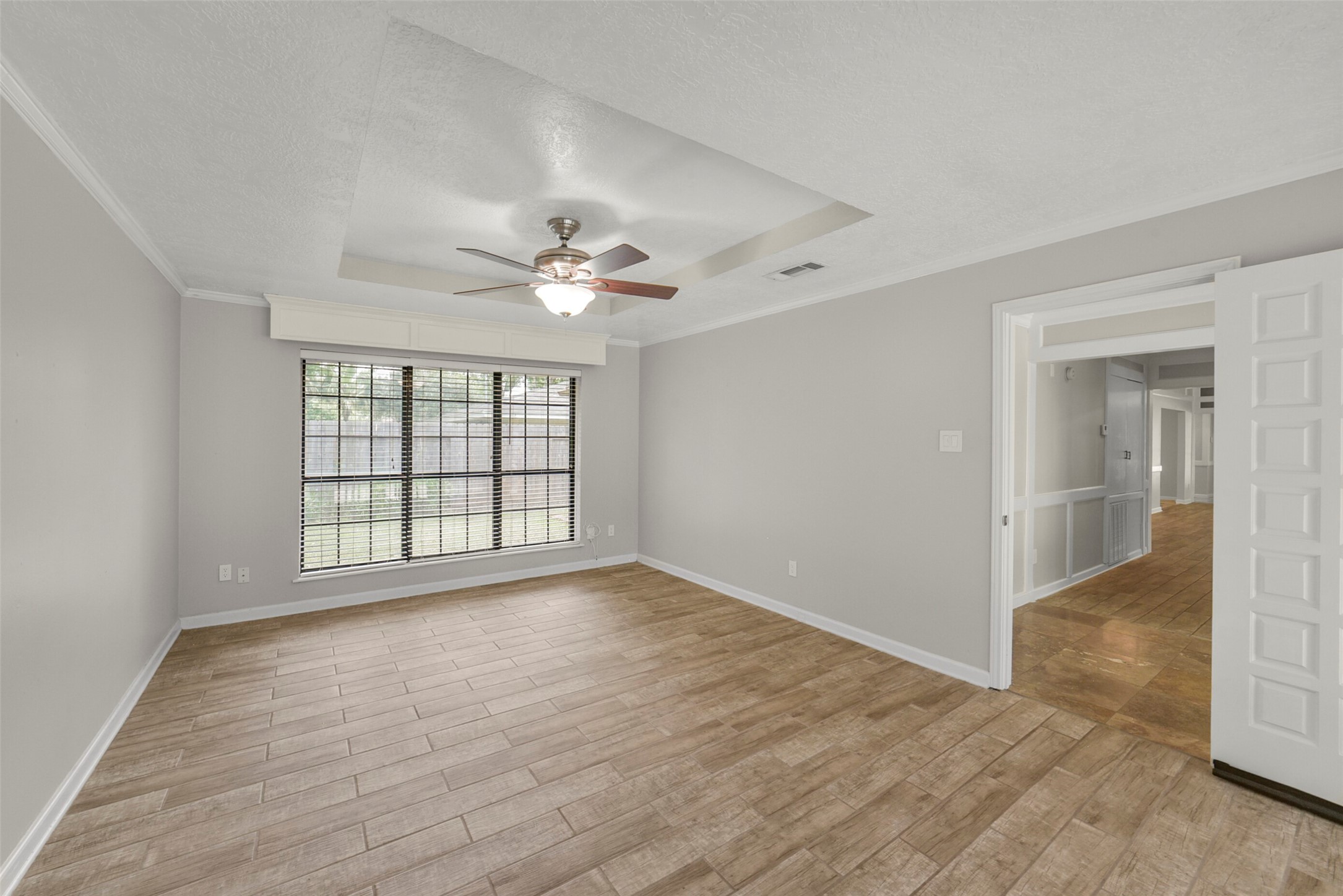 5147 Beechnut Street Property Photo 11