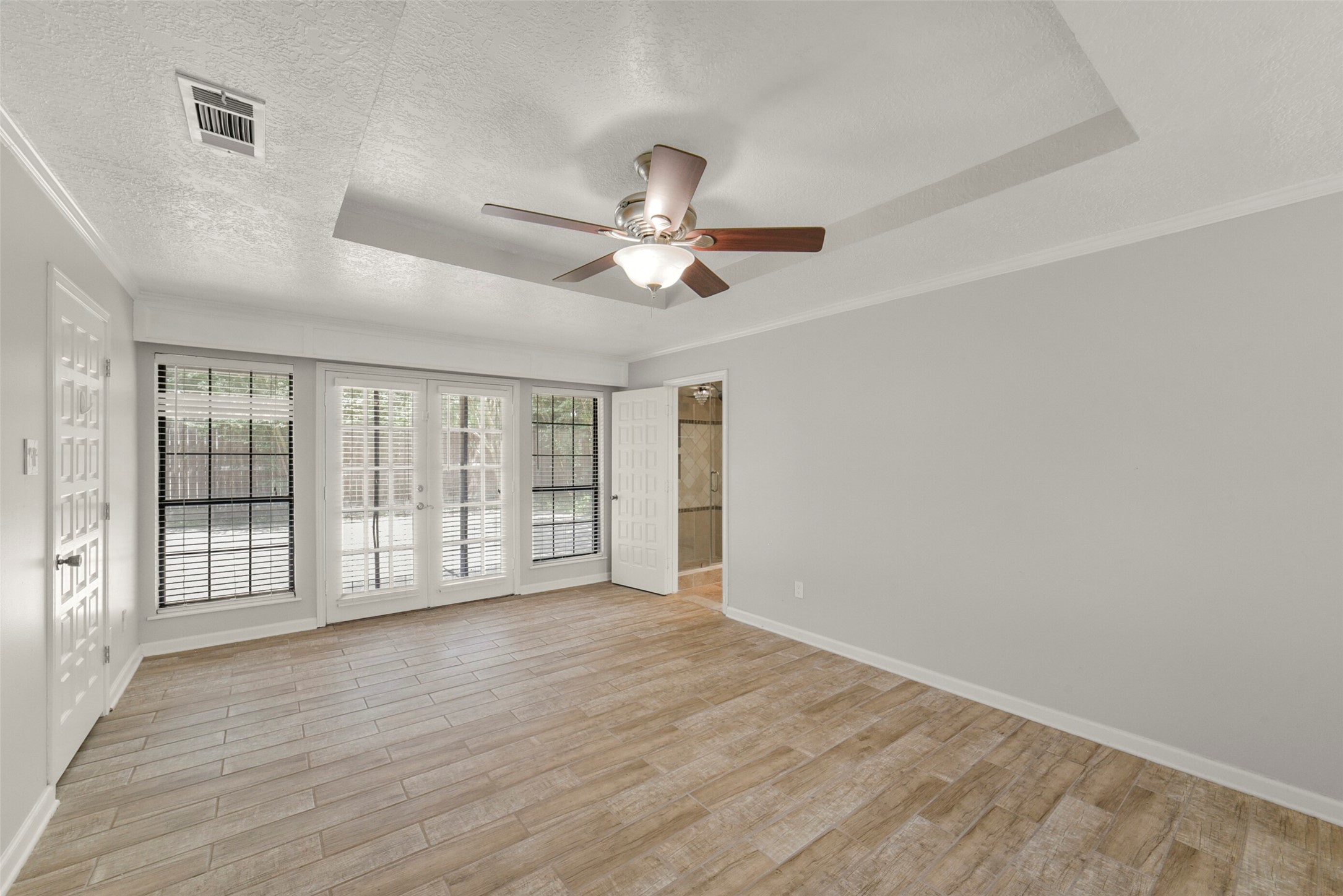 5147 Beechnut Street Property Photo 14