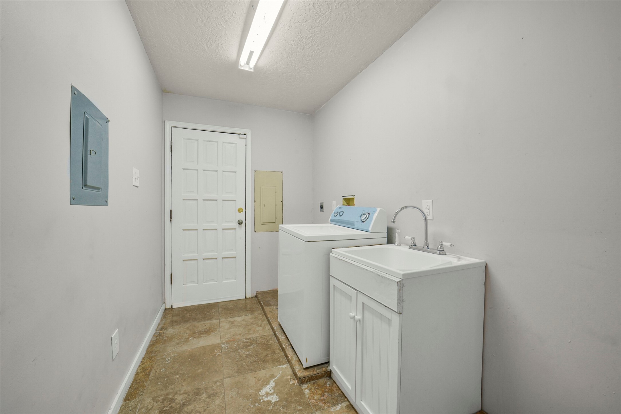 5147 Beechnut Street Property Photo 25