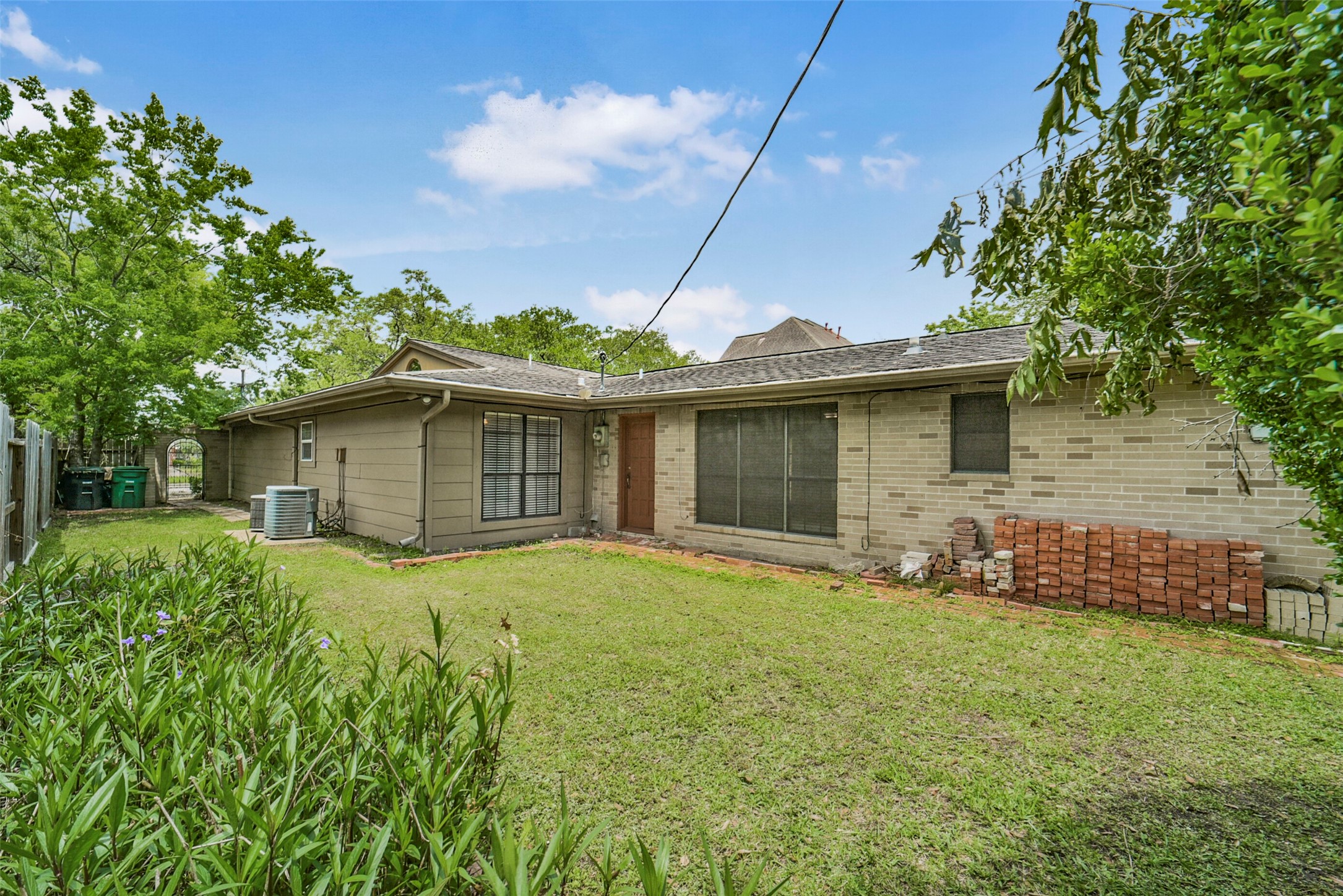 5147 Beechnut Street Property Photo 26