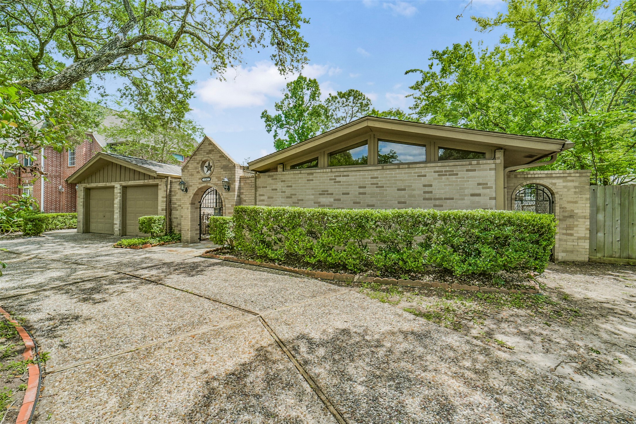 5147 Beechnut Street Property Photo 27