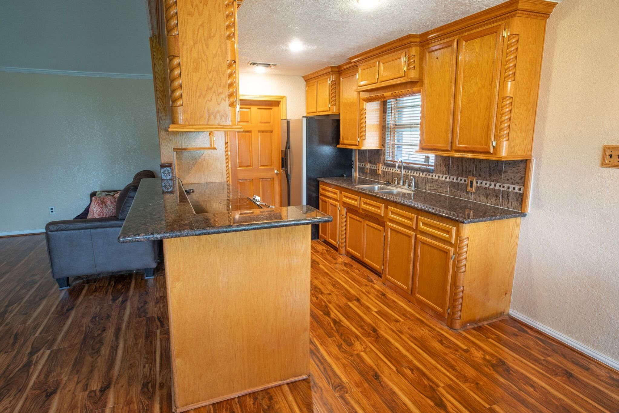 103 Sunflower Street Property Photo 9