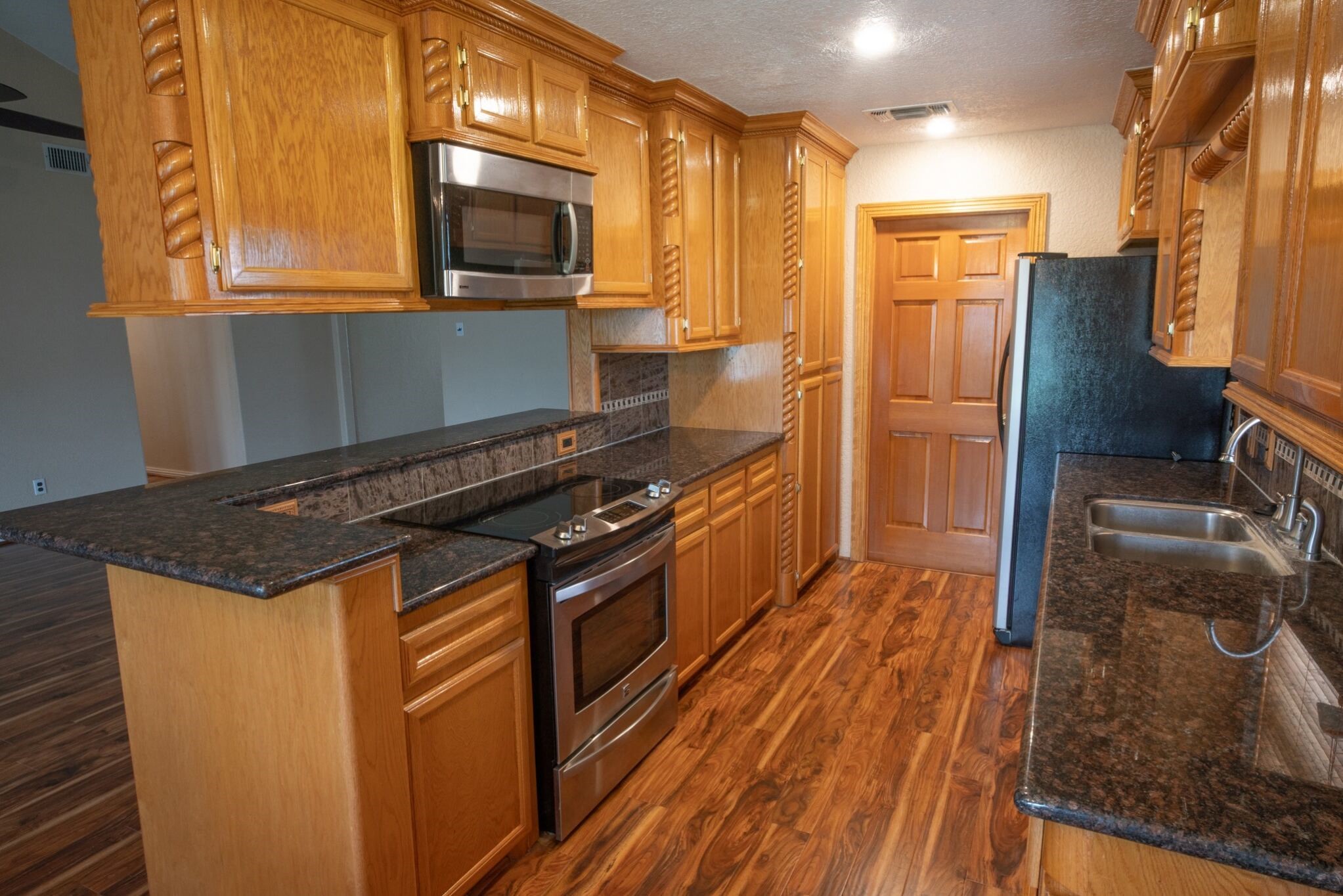 103 Sunflower Street Property Photo 10