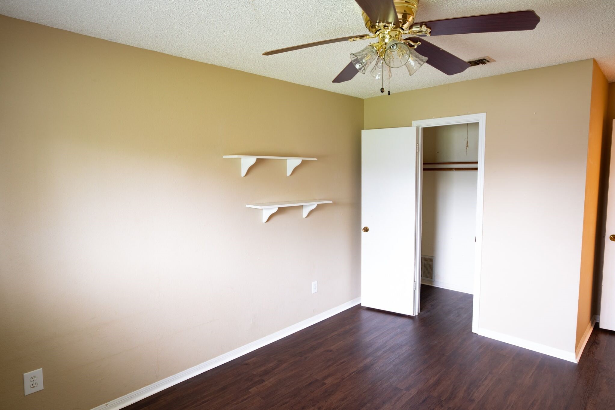 103 Sunflower Street Property Photo 18