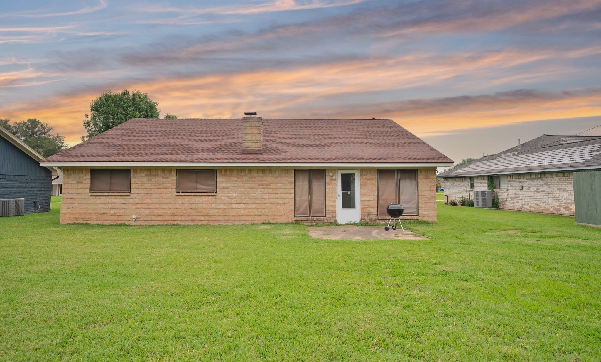 103 Sunflower Street Property Photo 22