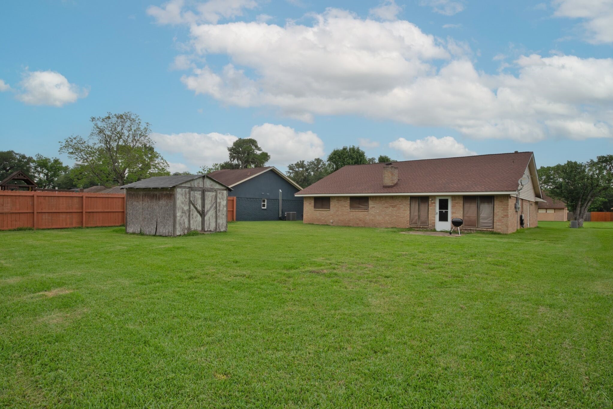 103 Sunflower Street Property Photo 23