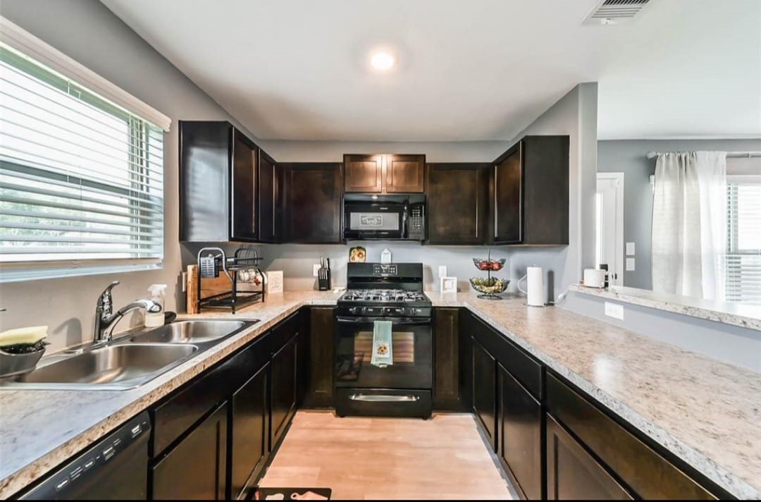 162 Kelly Street Property Photo 5