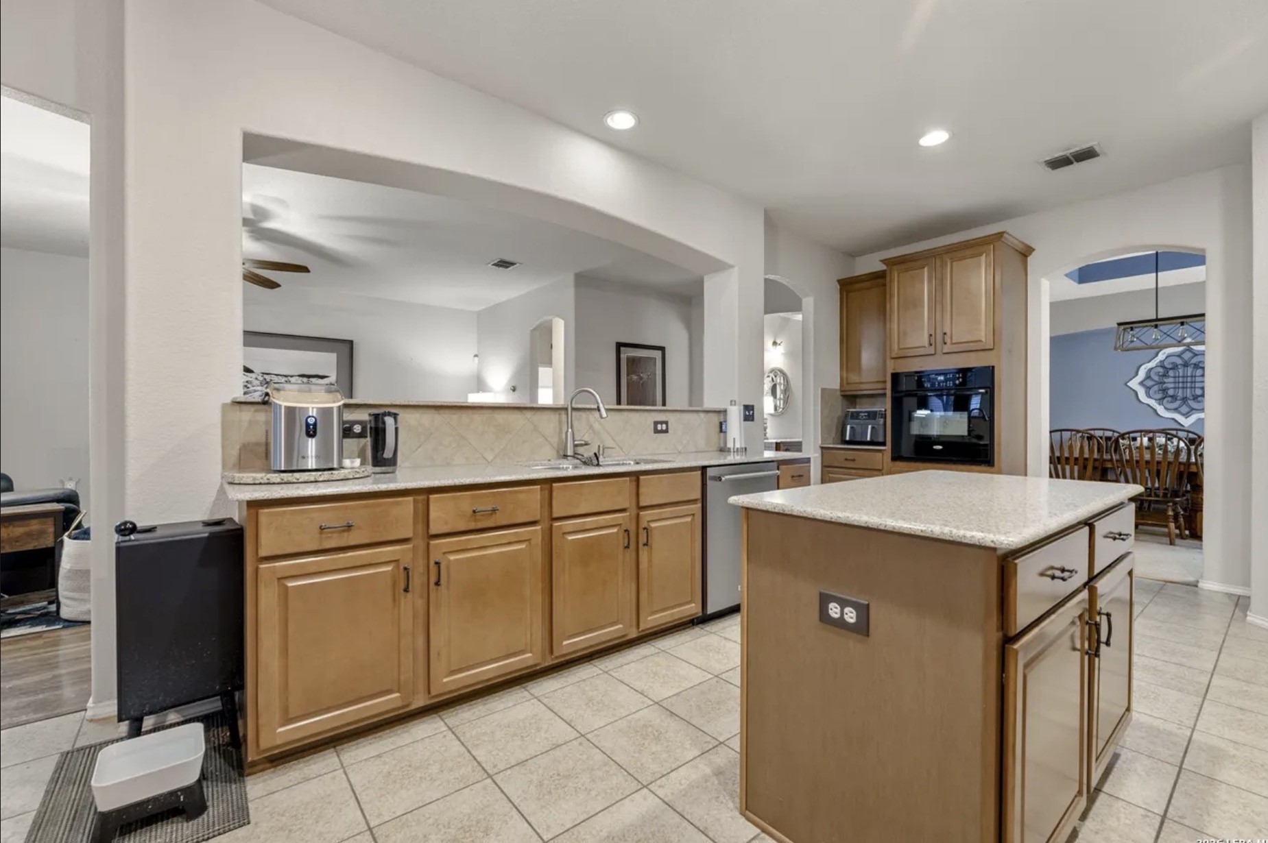 3517 Enchanted Property Photo 6