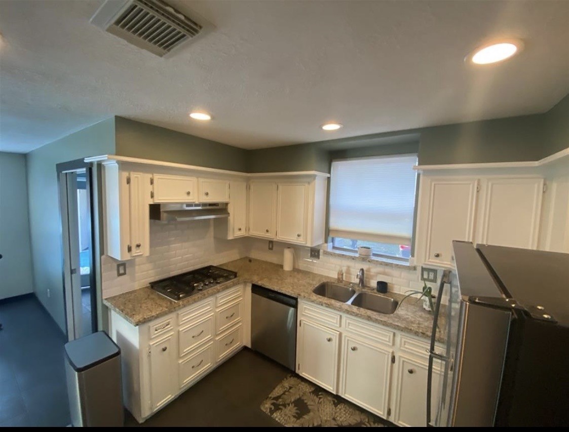 11603 Pebbleton Drive Property Photo 8