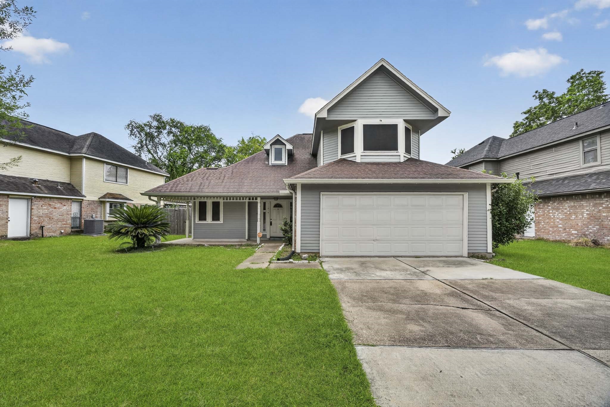 11214 Hambleton Way Property Photo 3