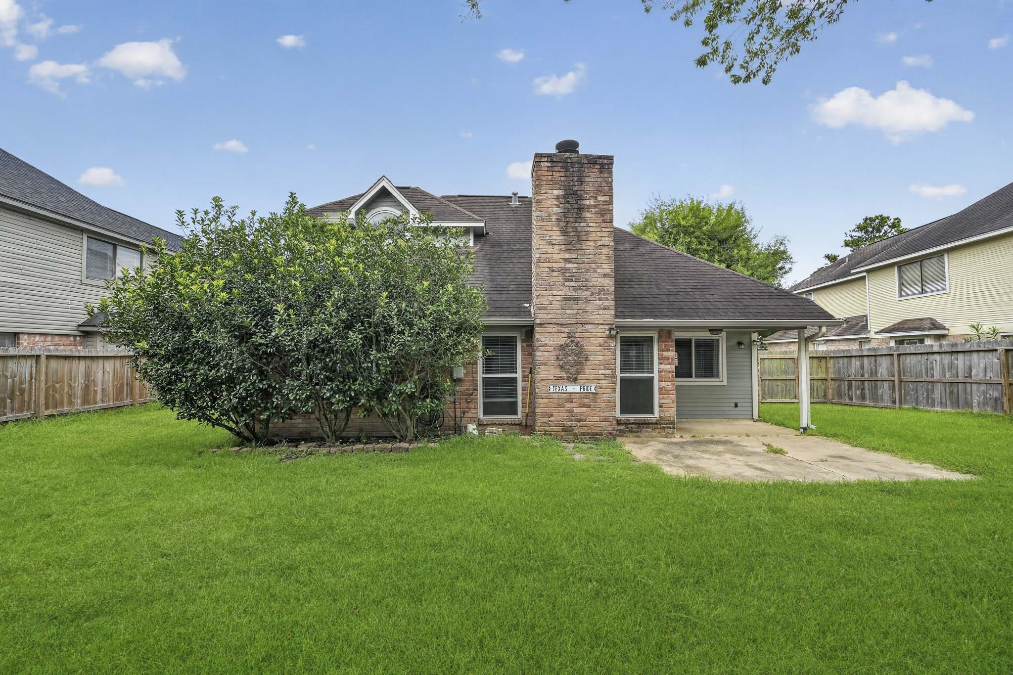 11214 Hambleton Way Property Photo 7