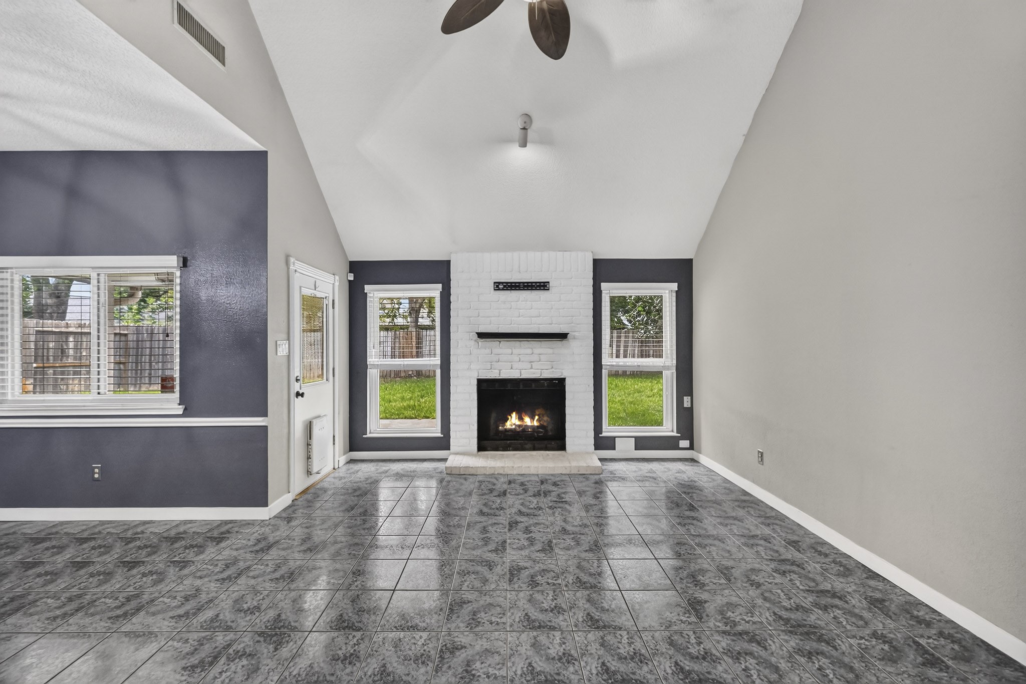 11214 Hambleton Way Property Photo 11