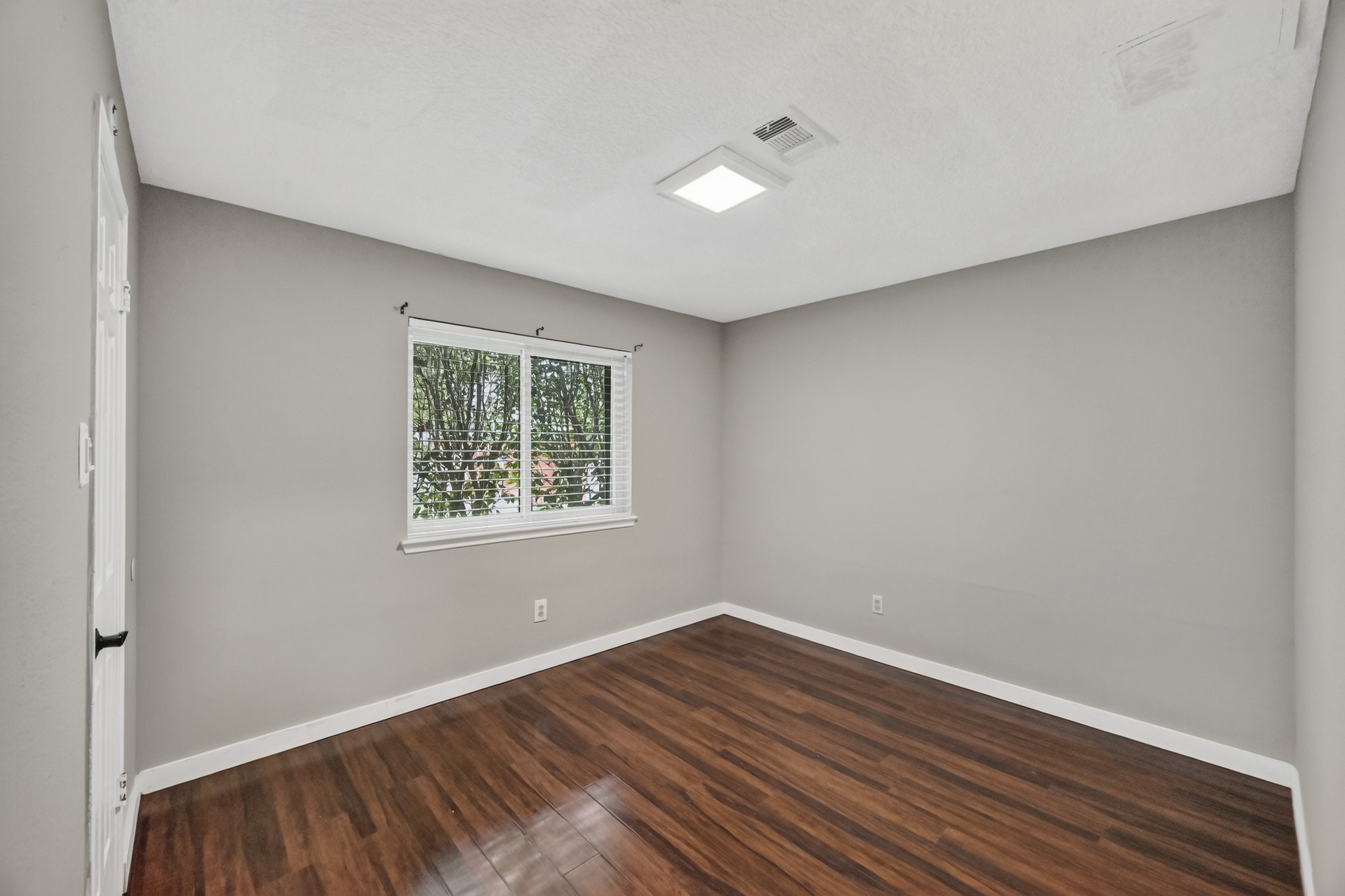 11214 Hambleton Way Property Photo 23