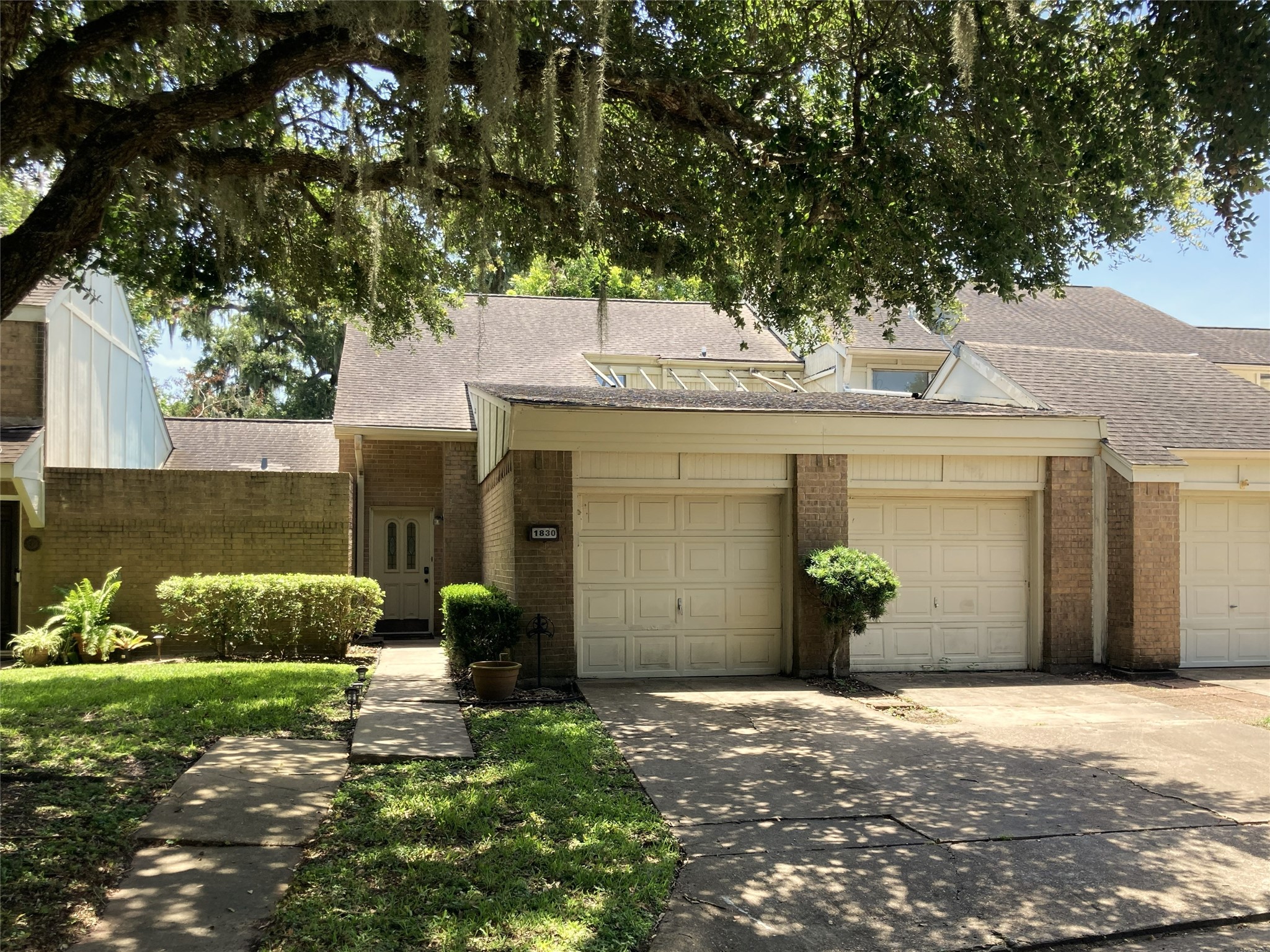 1830 Veranda Drive Property Photo 1