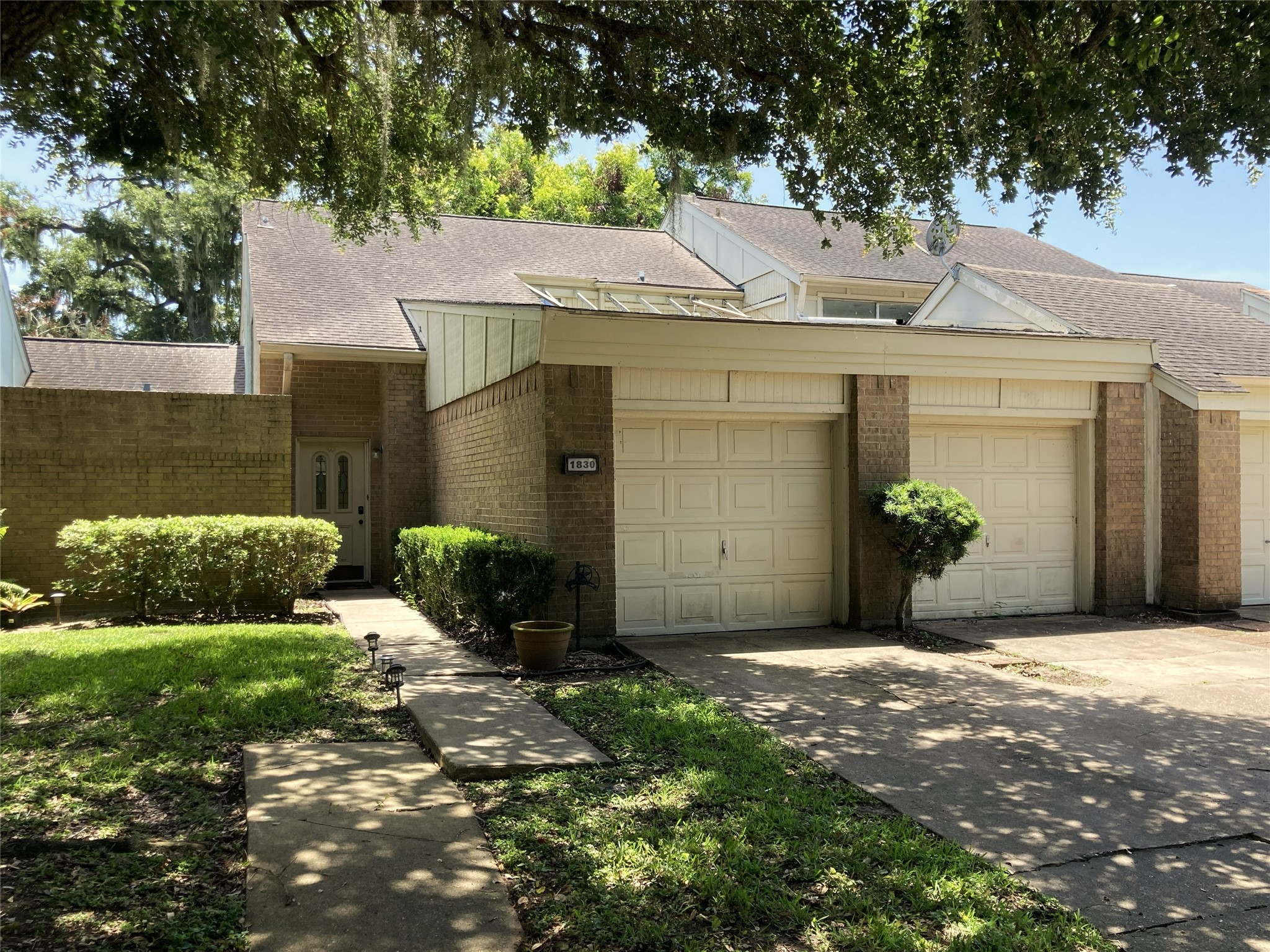 1830 Veranda Drive Property Photo 2