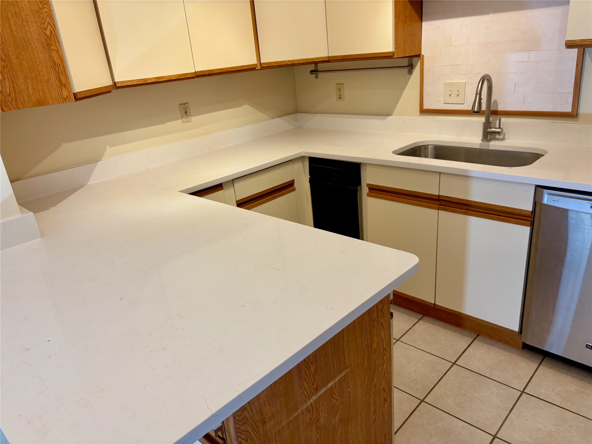 1830 Veranda Drive Property Photo 8