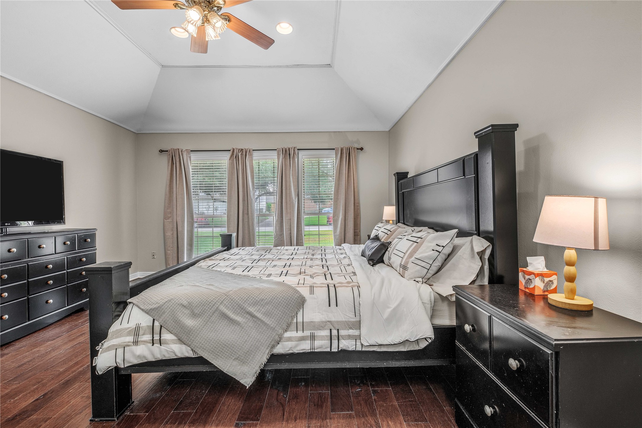 2307 W Briargate Drive Property Photo 12