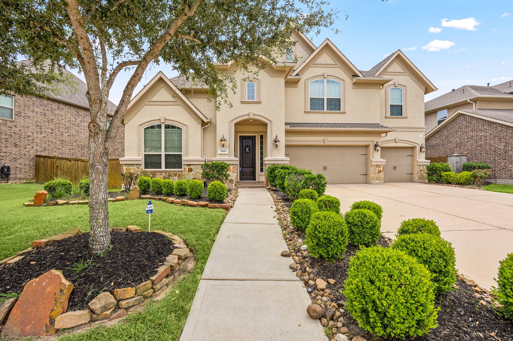 27611 Fleetwood Bend Lane Property Photo 1