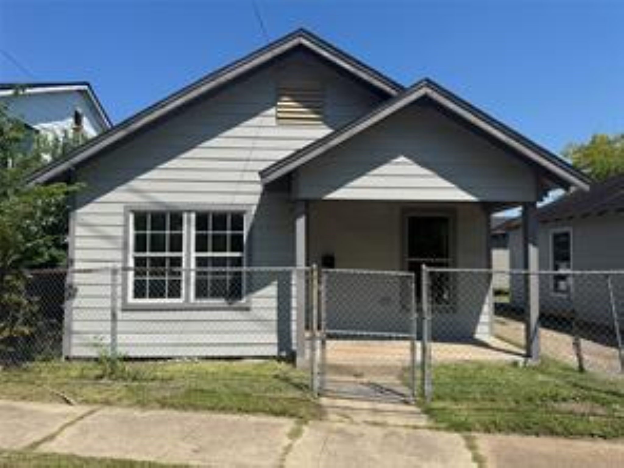 3231 Holman Street Property Photo