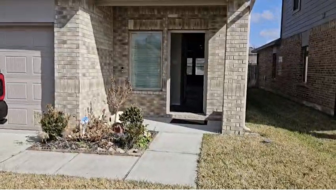 14421 Sugar Pines Drive Property Photo 6