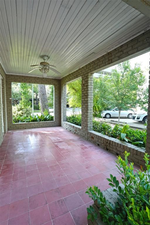 5625 Jackson Street Property Photo 17