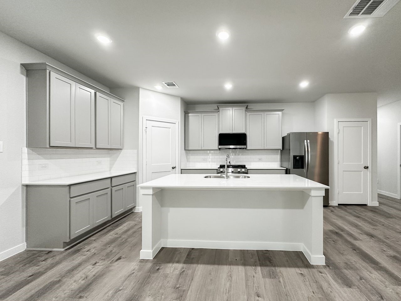 7934 Alset Dr Property Photo 7