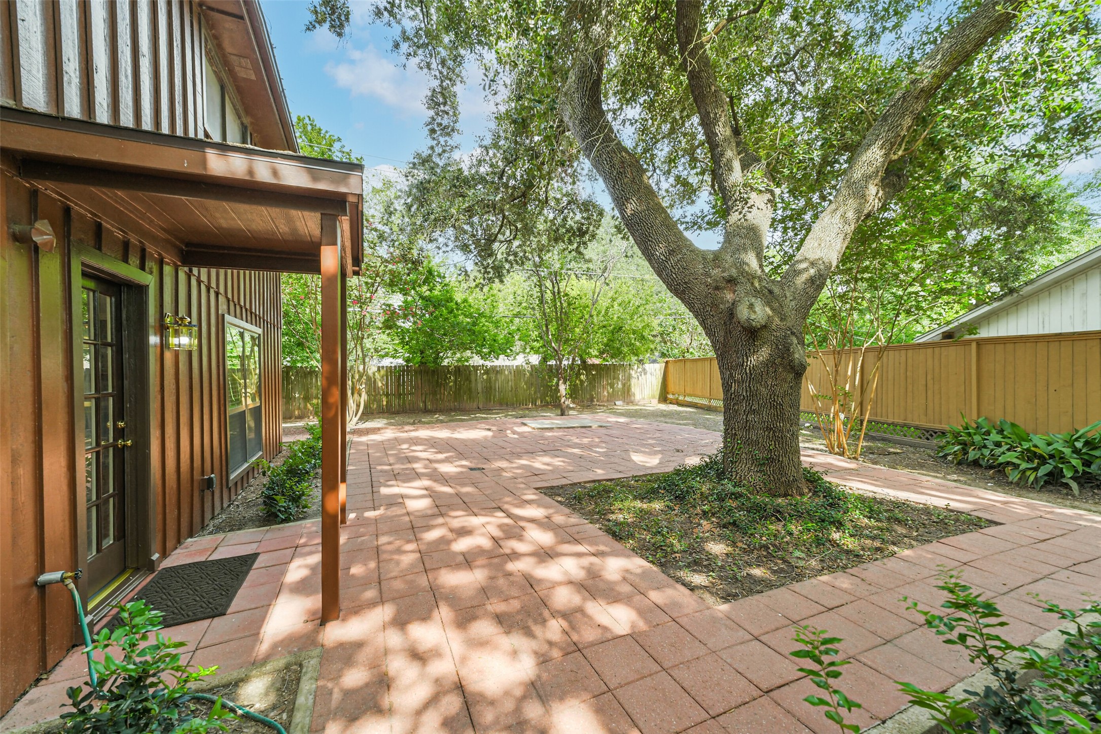 3111 Rockyridge Drive Property Photo 4