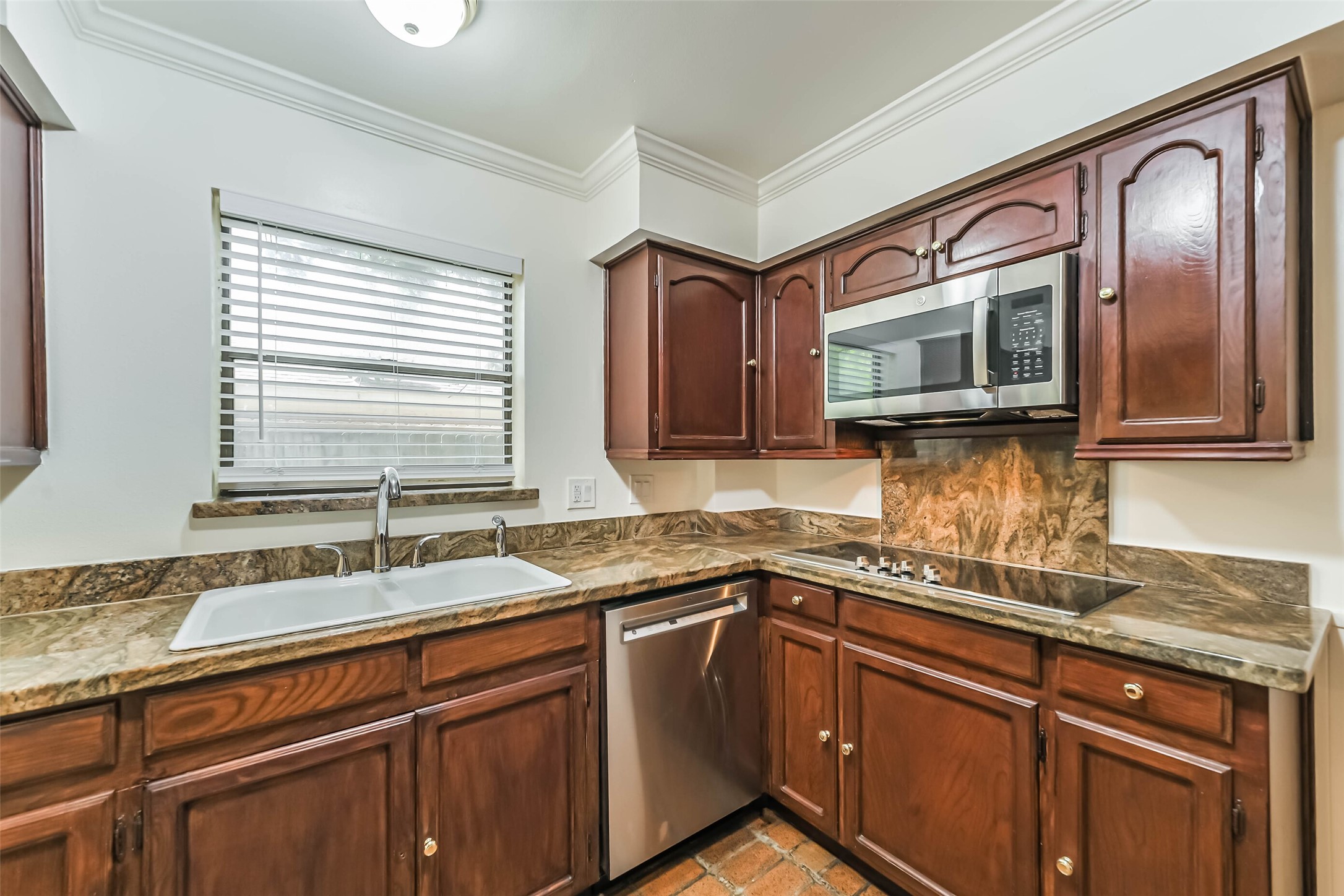 3111 Rockyridge Drive Property Photo 16
