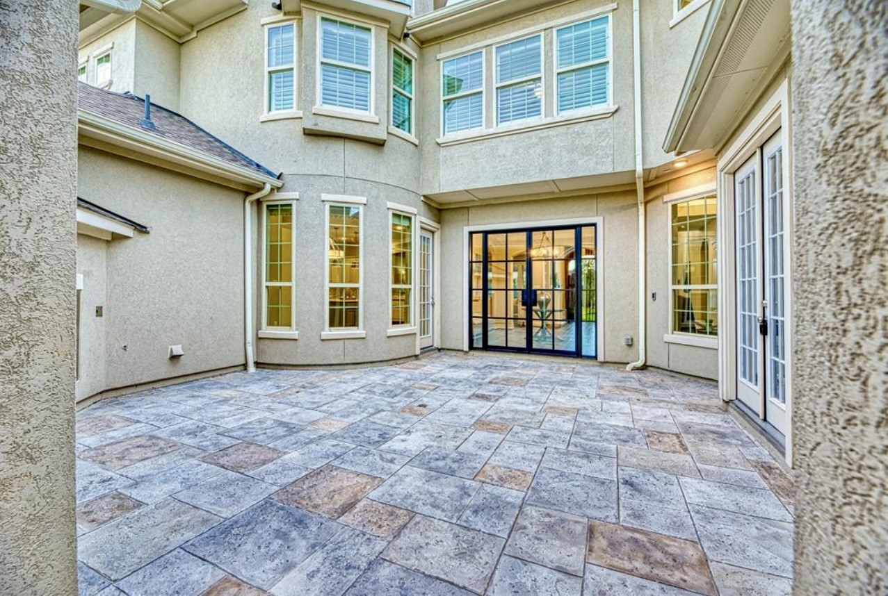 12821 N Palomino Lake Circle Property Photo 6