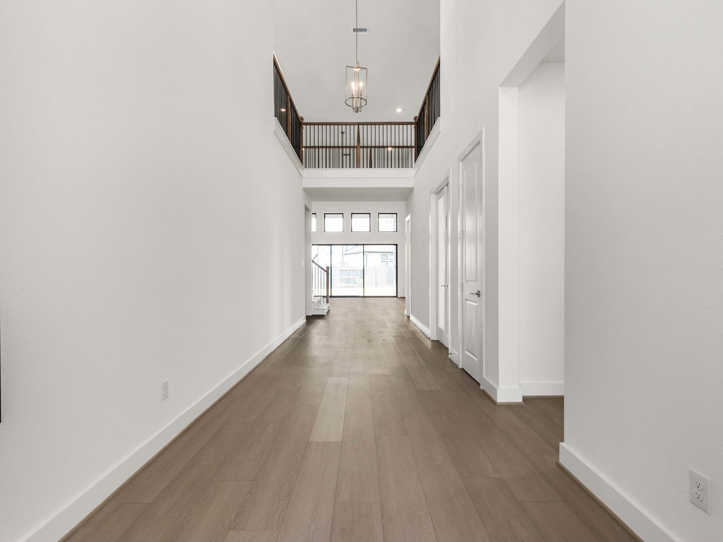 2015 Serene Springs Drive Property Photo 5