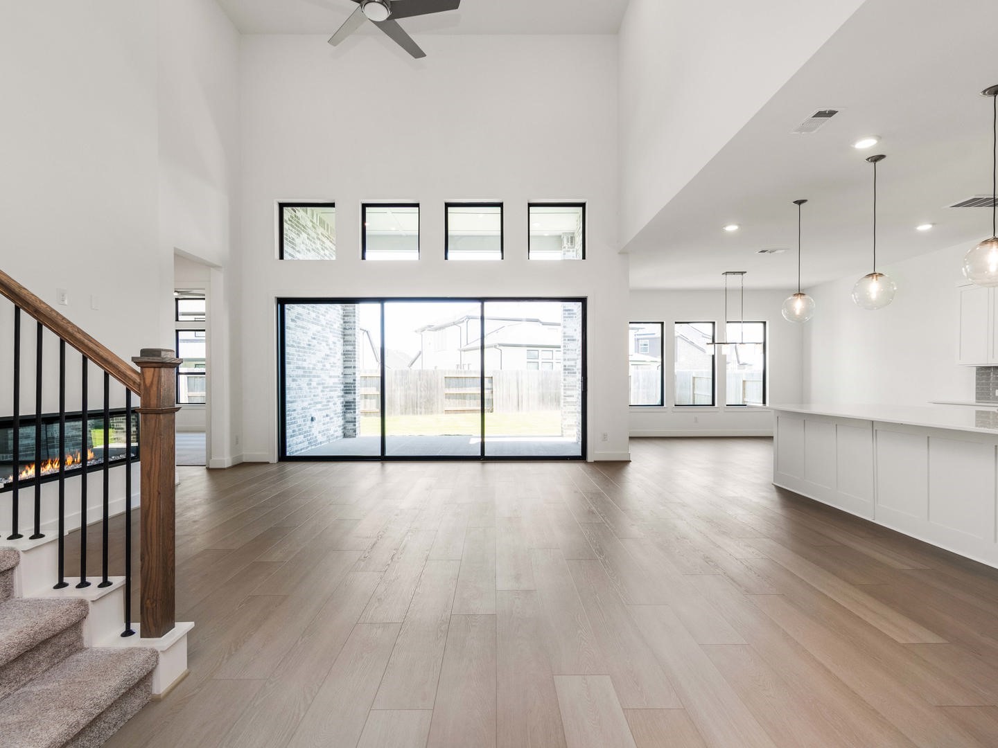 2015 Serene Springs Drive Property Photo 6