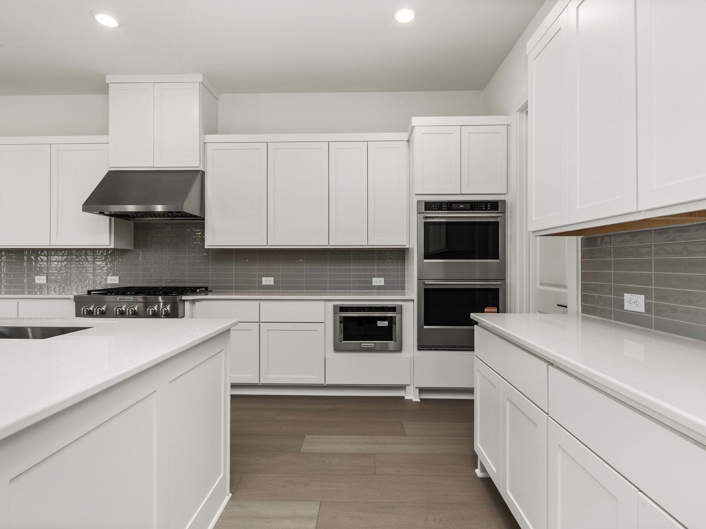2015 Serene Springs Drive Property Photo 16