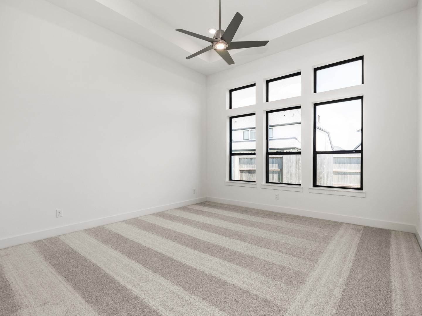 2015 Serene Springs Drive Property Photo 27