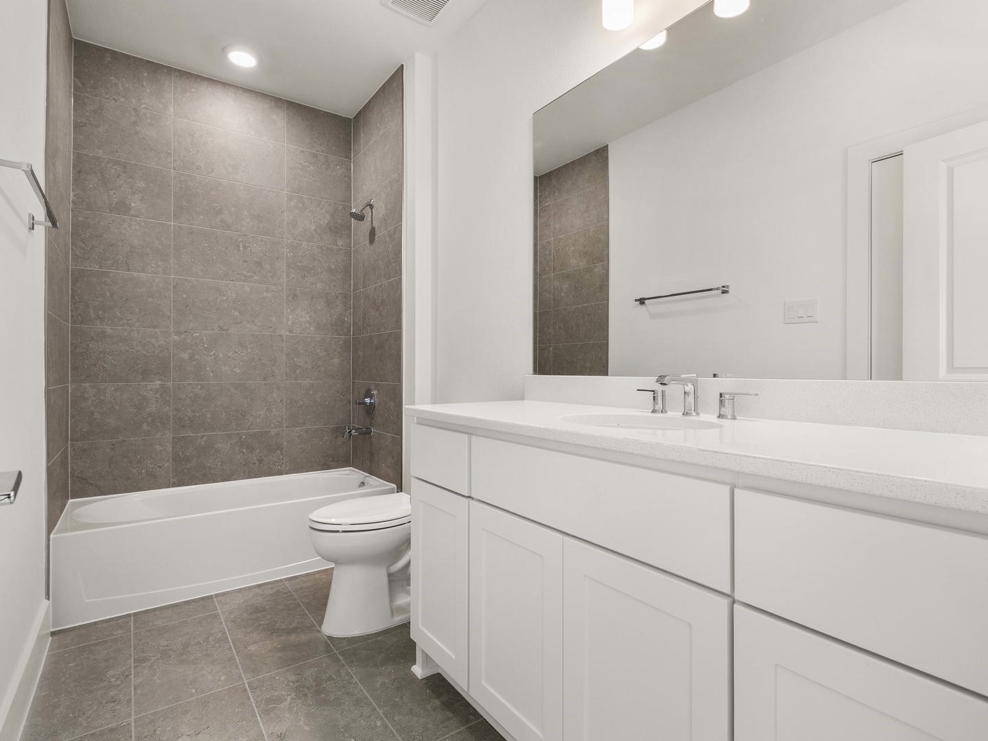 2015 Serene Springs Drive Property Photo 38
