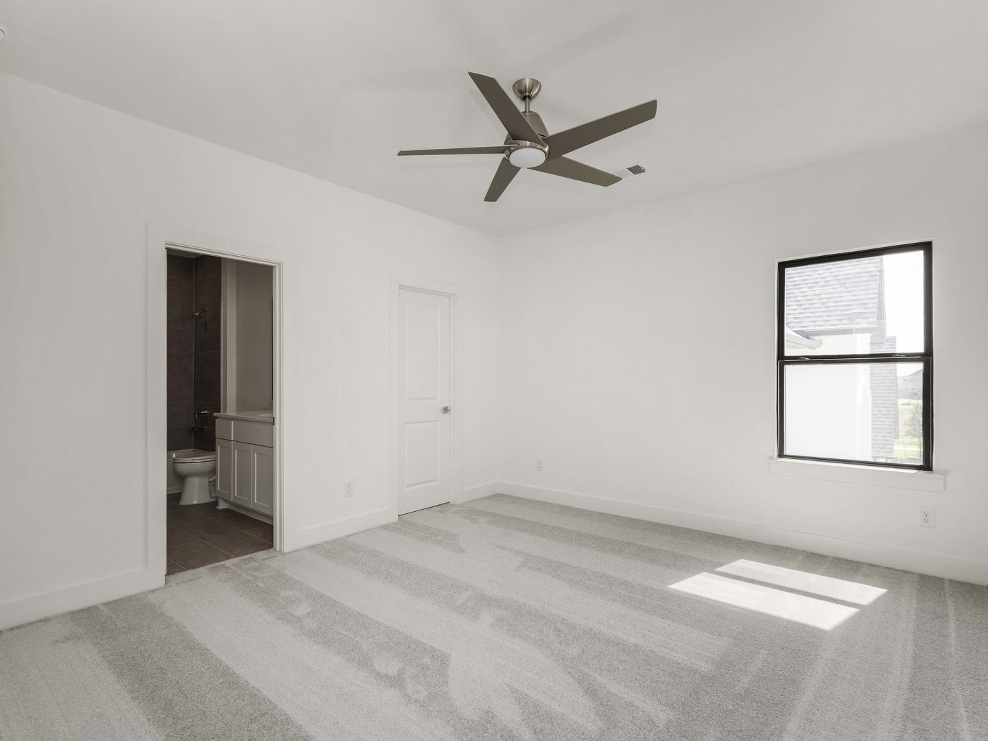 2015 Serene Springs Drive Property Photo 45