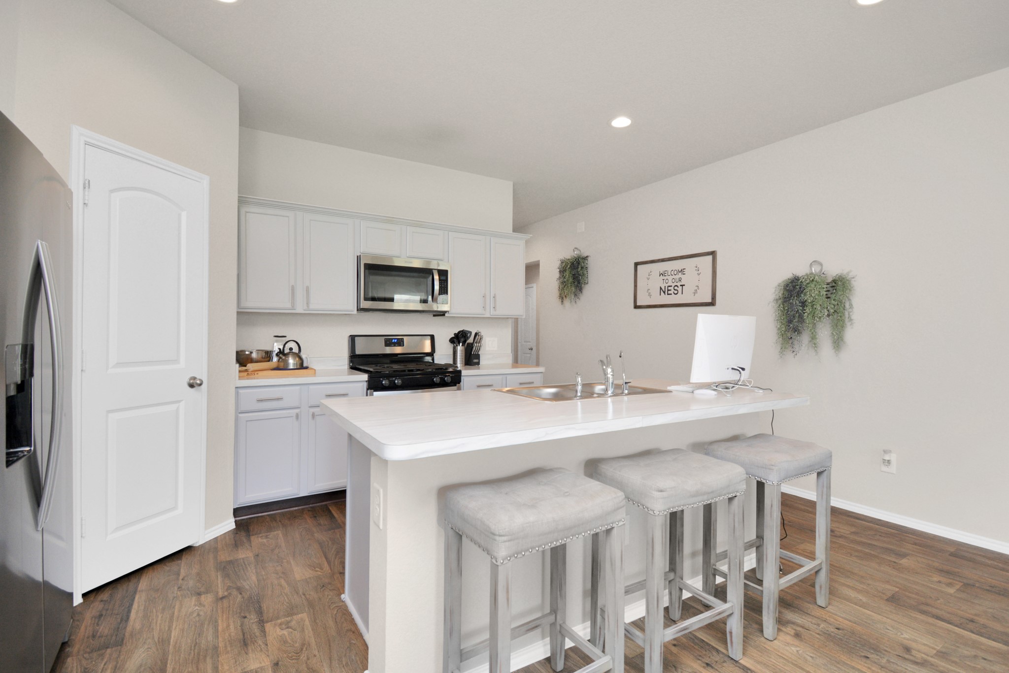 21114 Waze Lewis Drive Property Photo 6