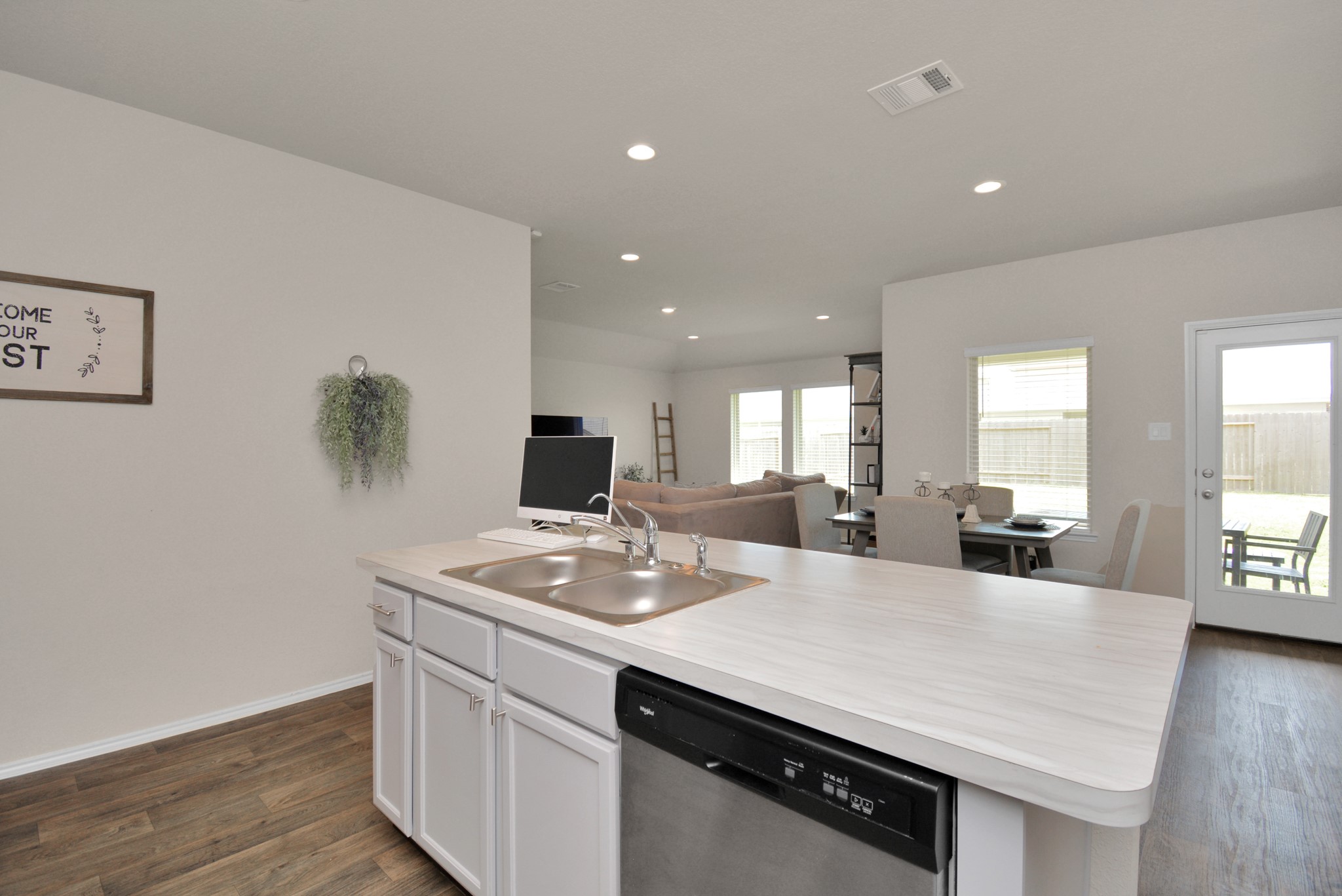 21114 Waze Lewis Drive Property Photo 13