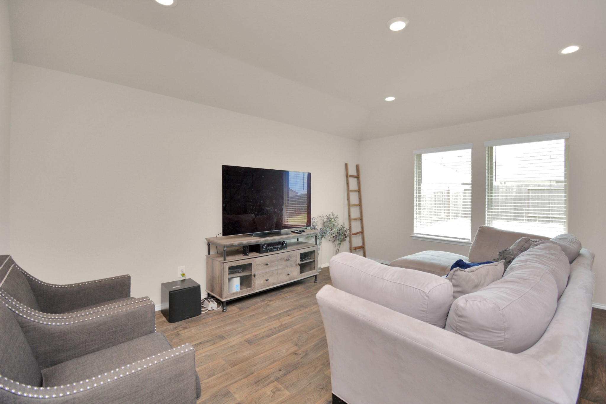 21114 Waze Lewis Drive Property Photo 18