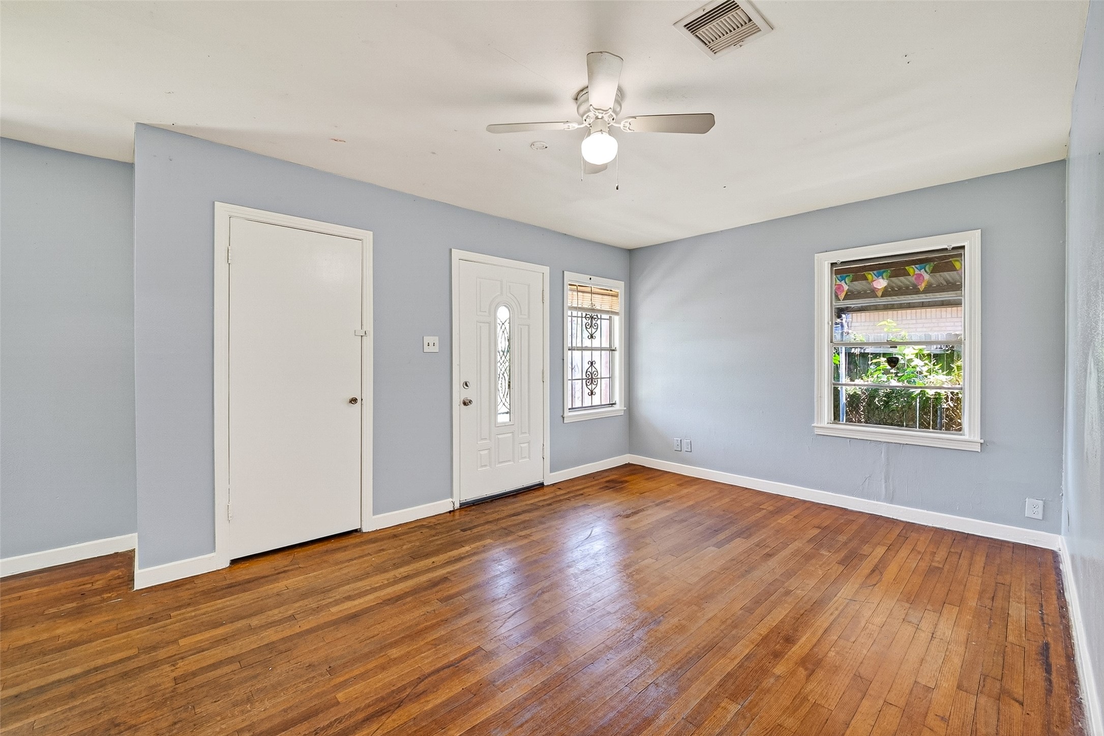 5934 Belmark Street Property Photo 6