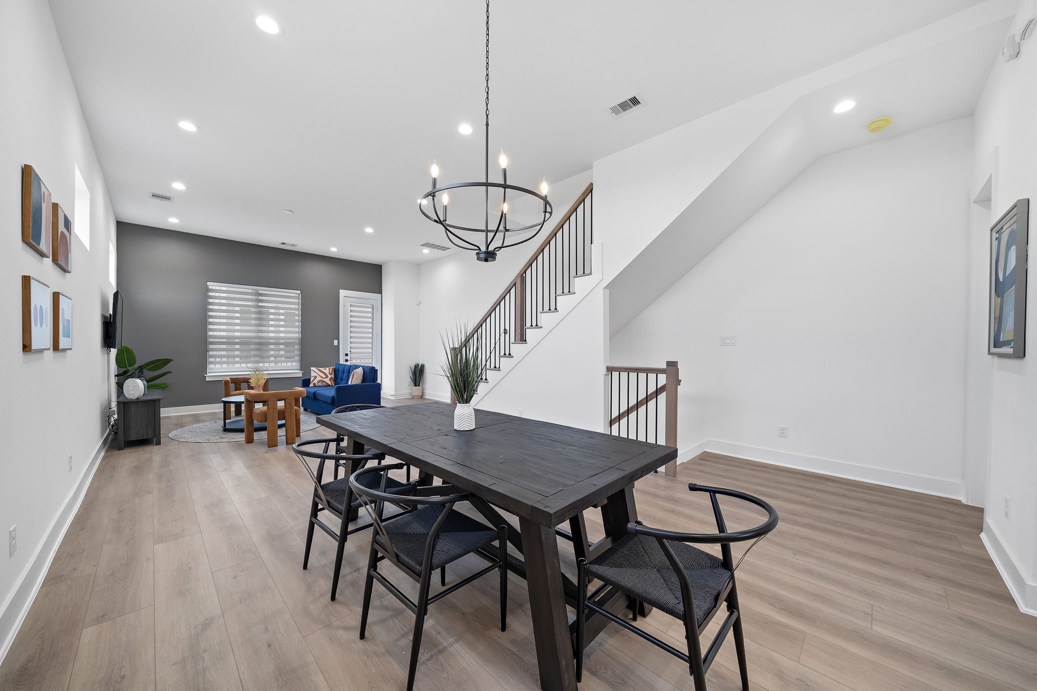 1433 Ennis Street Property Photo 16