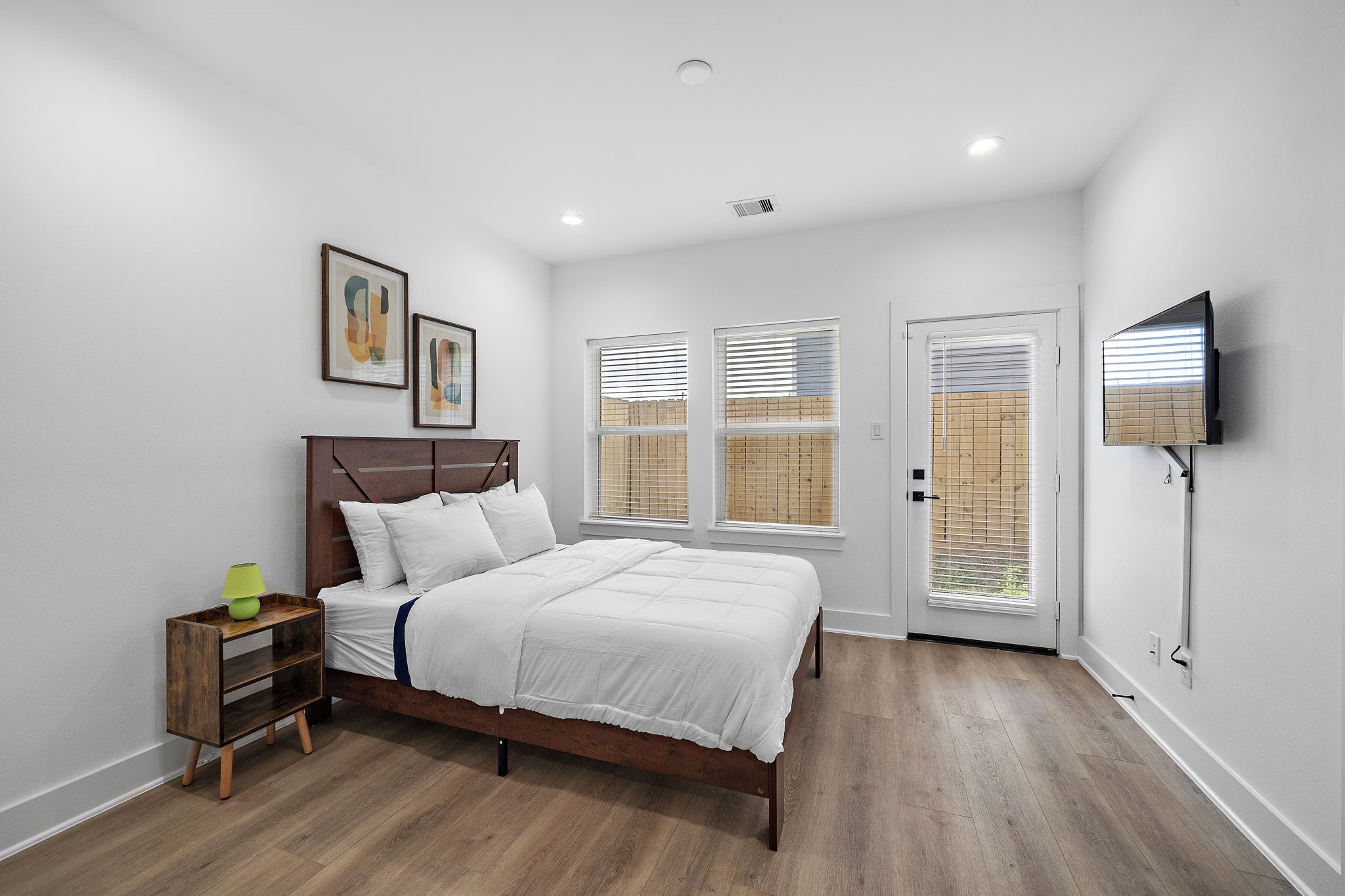 1433 Ennis Street Property Photo 18