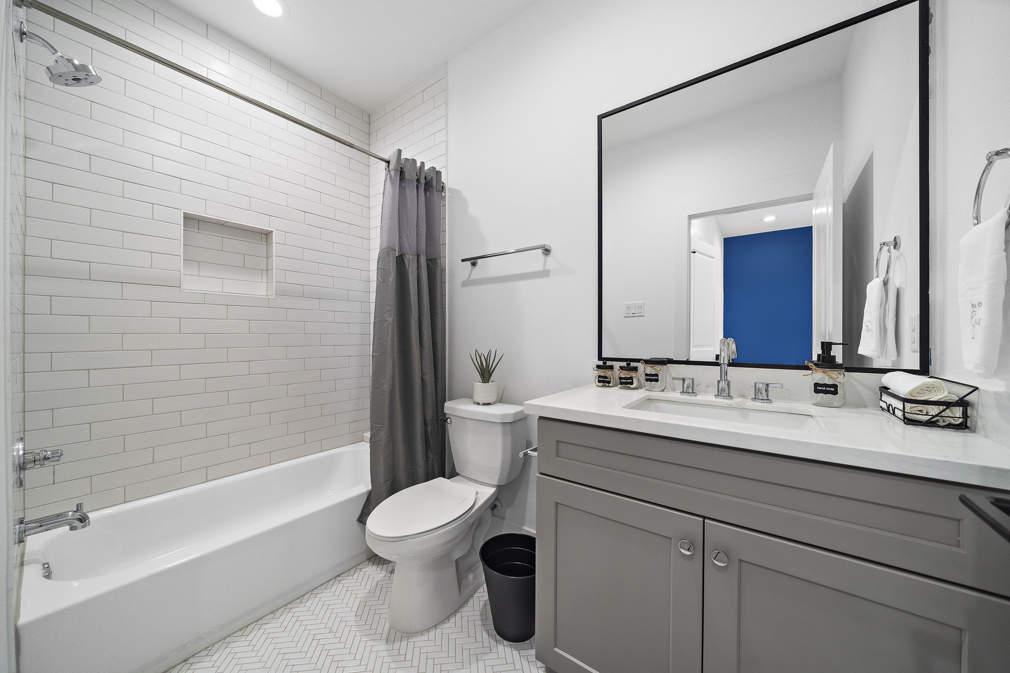 1433 Ennis Street Property Photo 30