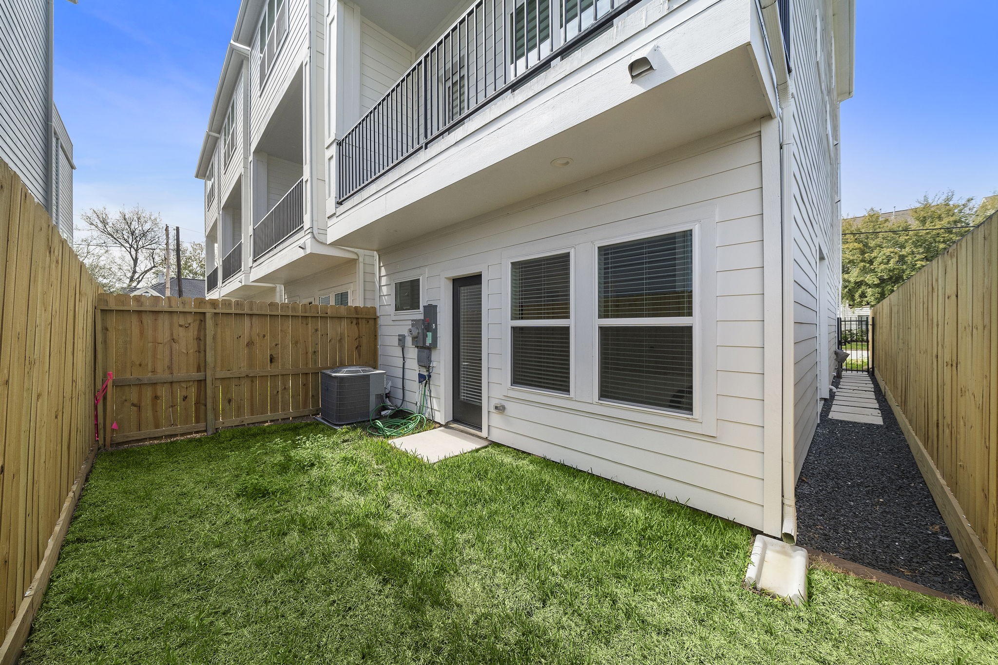 1433 Ennis Street Property Photo 33