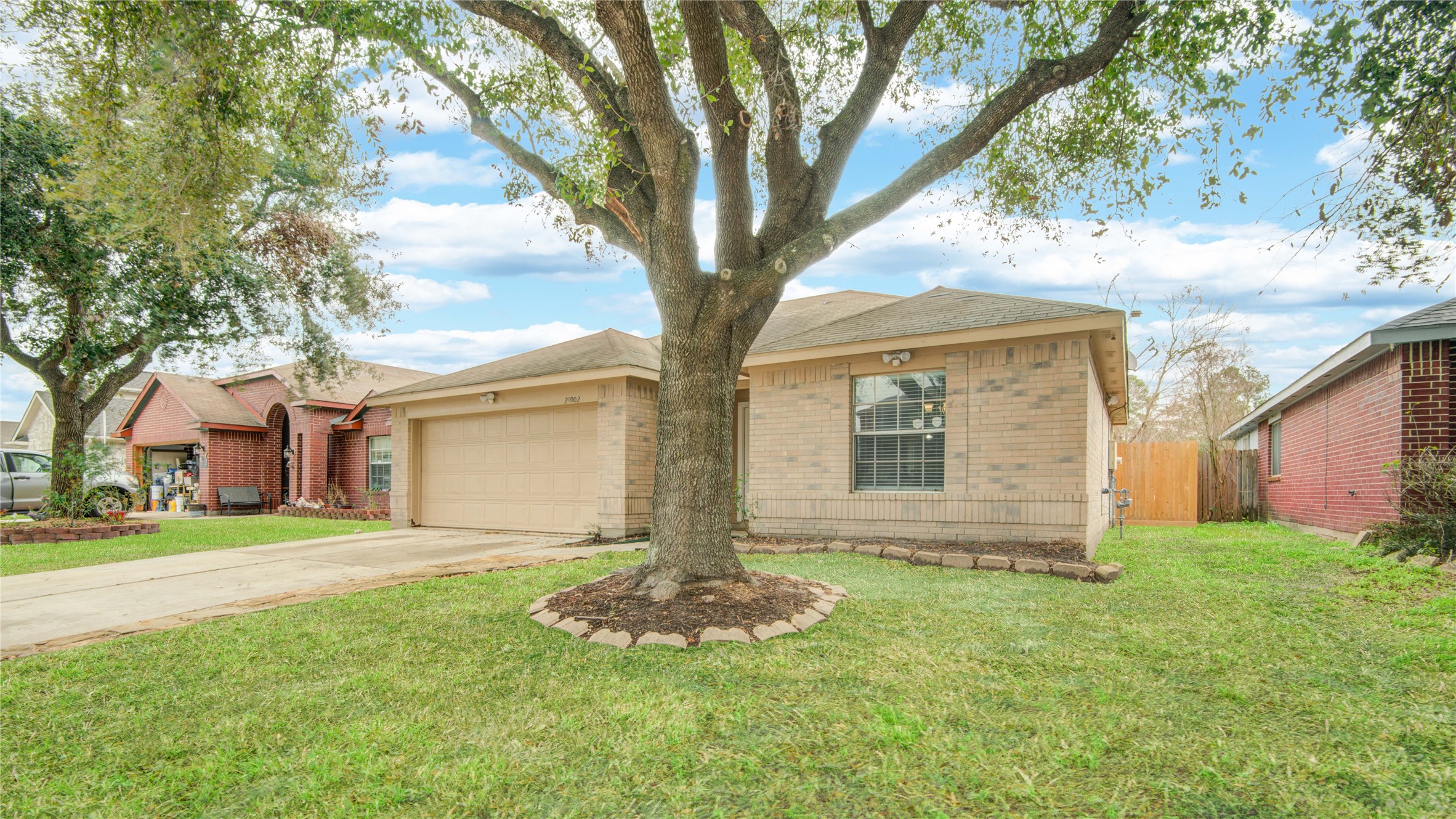 21002 Vista Trace Drive Property Photo 8