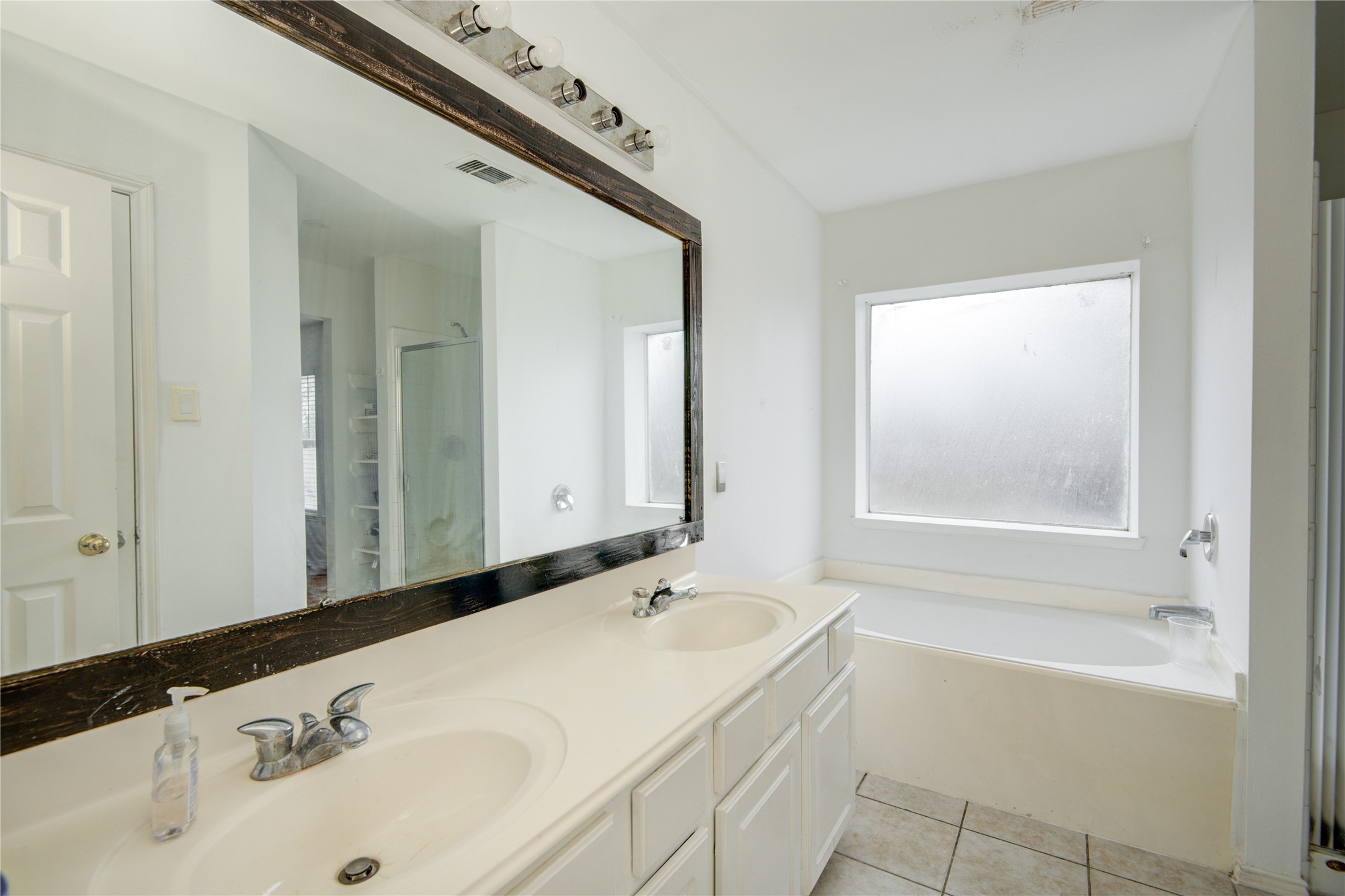 21002 Vista Trace Drive Property Photo 12