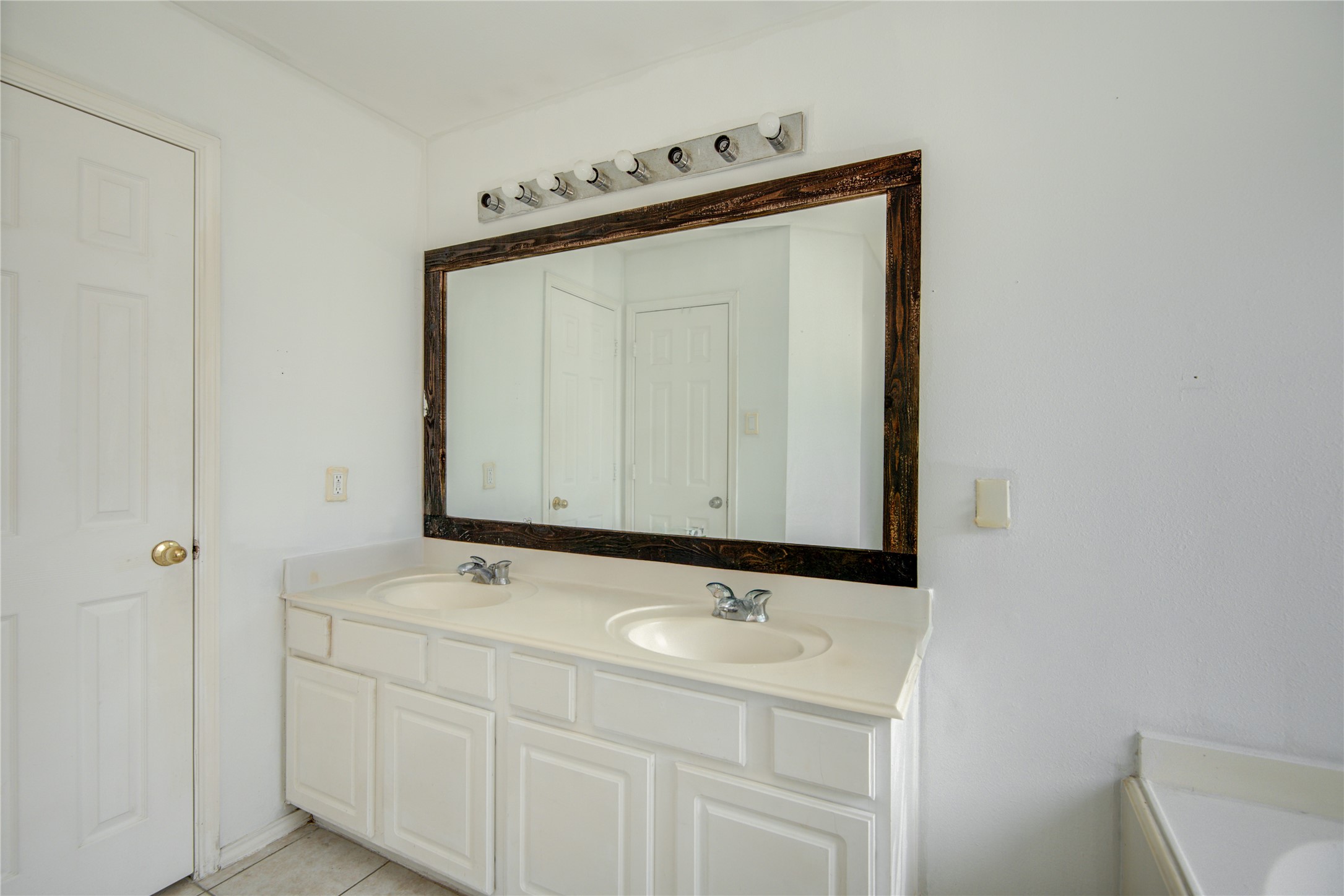 21002 Vista Trace Drive Property Photo 23