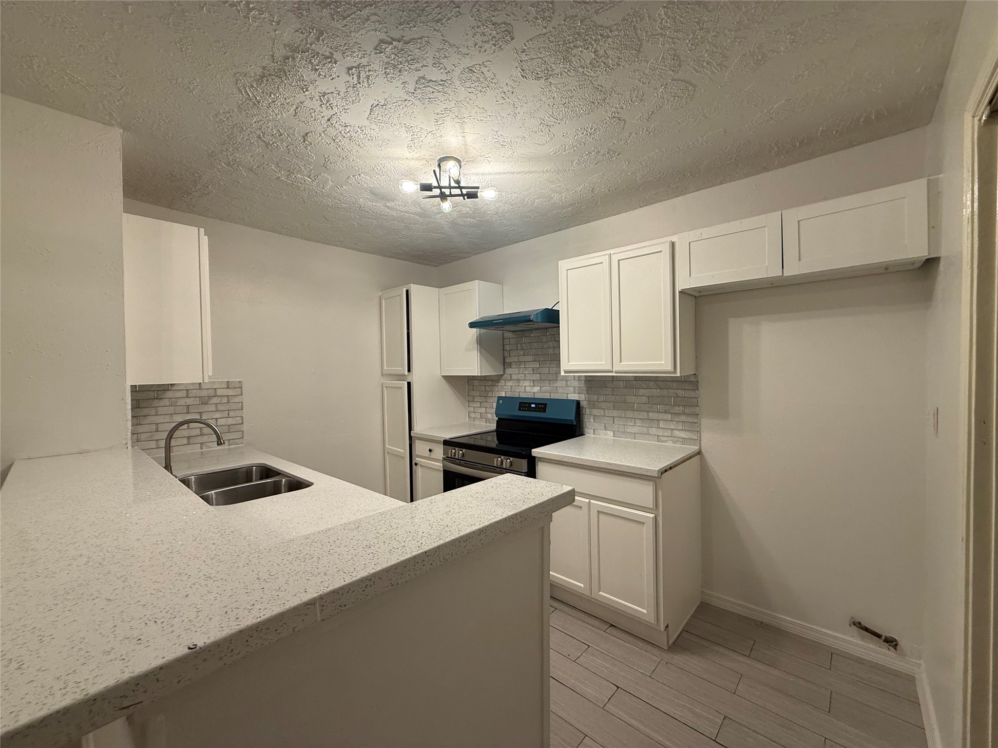 8553 Wilcrest Drive Property Photo 1