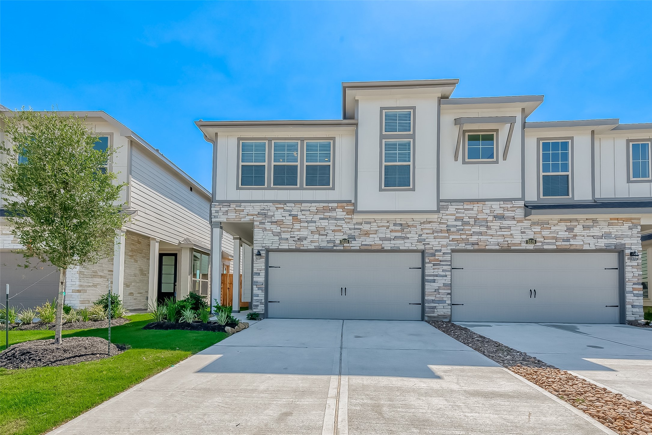 5515 Holly Haven Court Property Photo 1