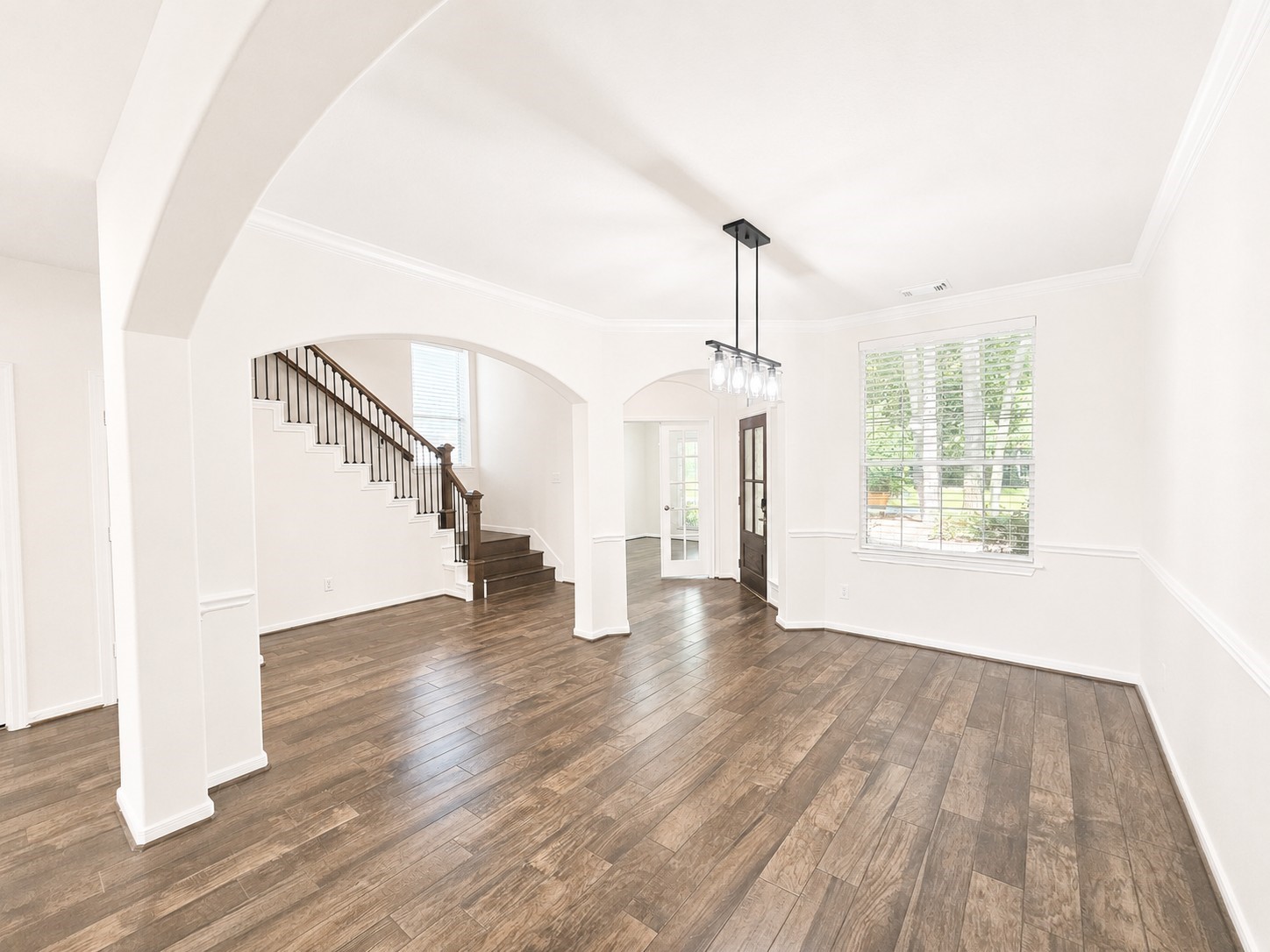 98 W Knightsbridge Drive Property Photo 12