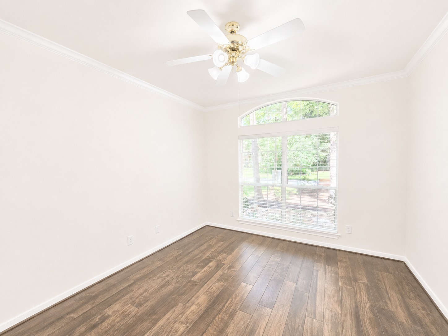 98 W Knightsbridge Drive Property Photo 13